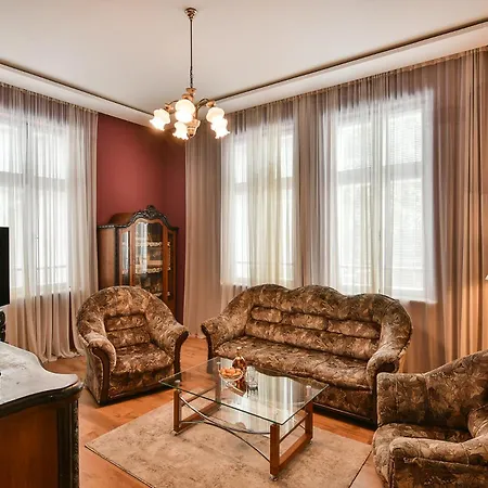 Apo - Center Daire *