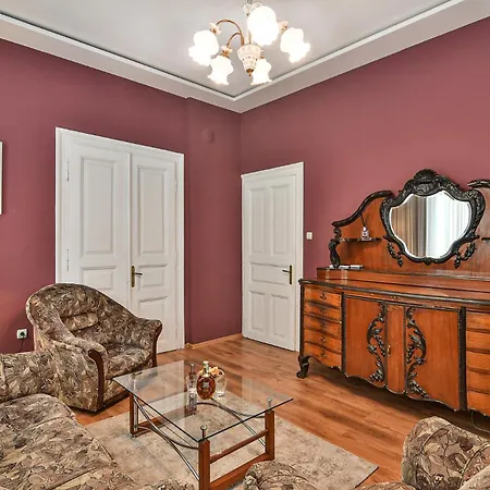 Apo - Center Apartment